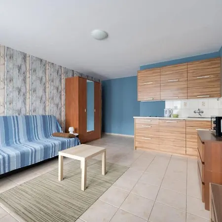 Apartment Smart With Parking & Balcony In By Renters