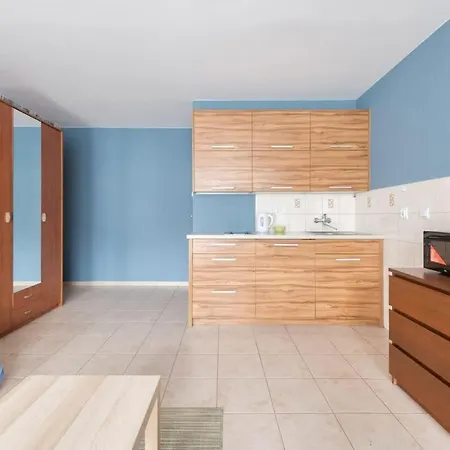 Smart With Parking & Balcony In By Renters Apartment Sopot